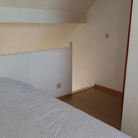 Central Duplex Sleeps 4 Brussels Exterior photo