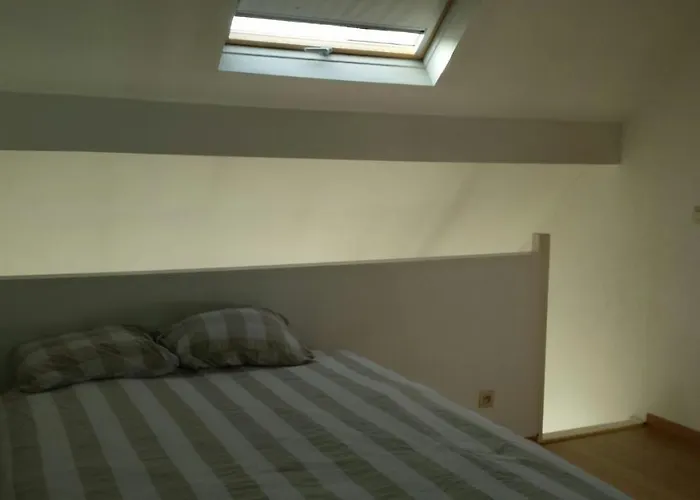 central duplex sleeps 4